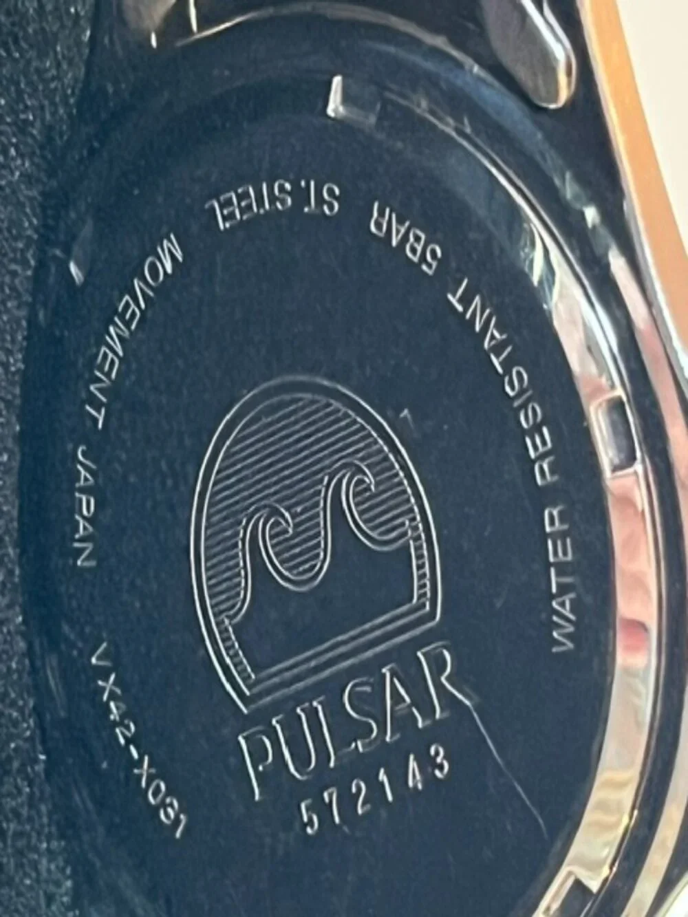 PULSAR | Two-Tone Stainless Steel bracelet with Date Quality-NEW battery
